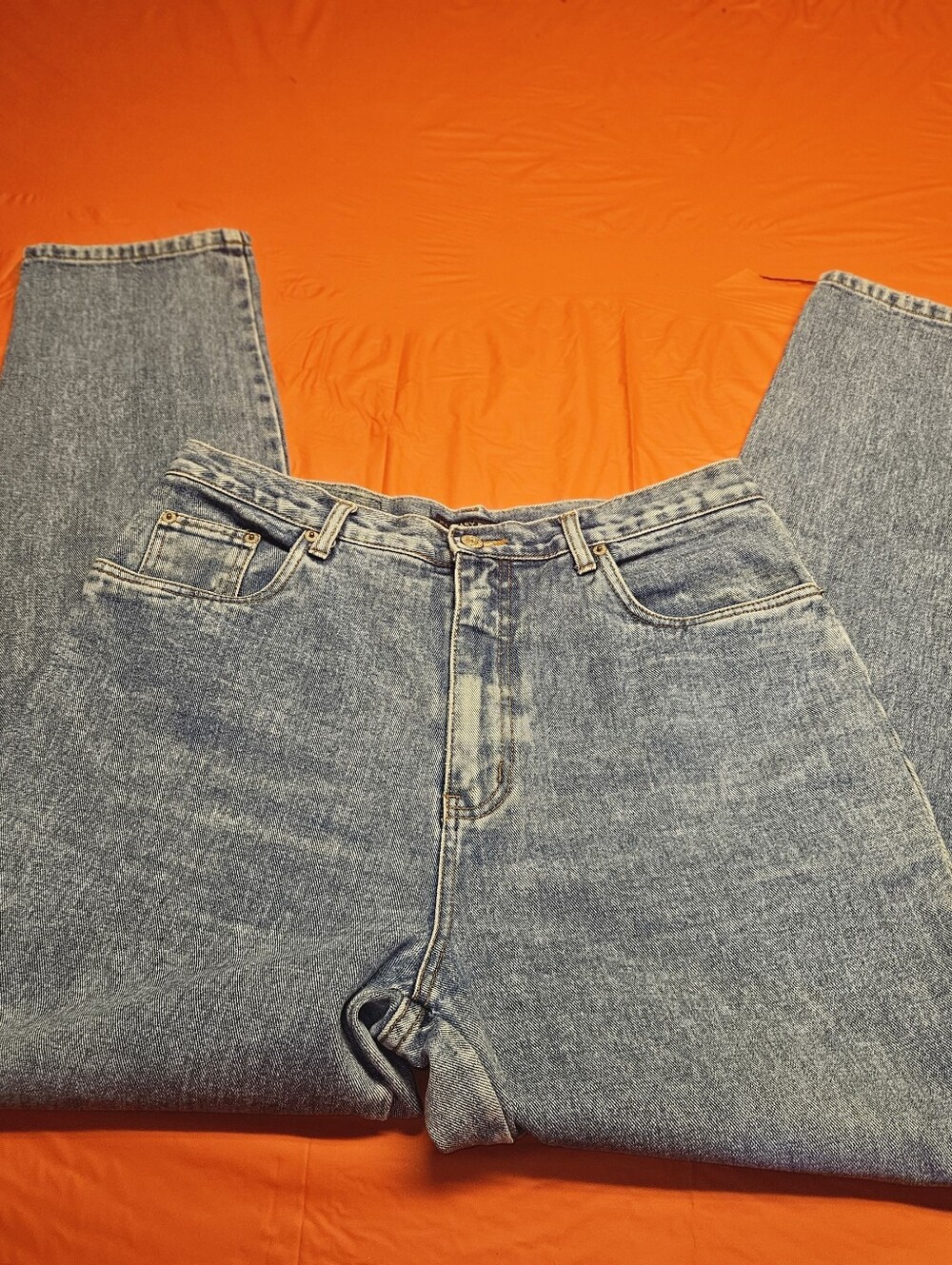 Bill Blass Easy Fit High Waisted Mom Jeans Vintage Size 14×33L Softened G.U.C.